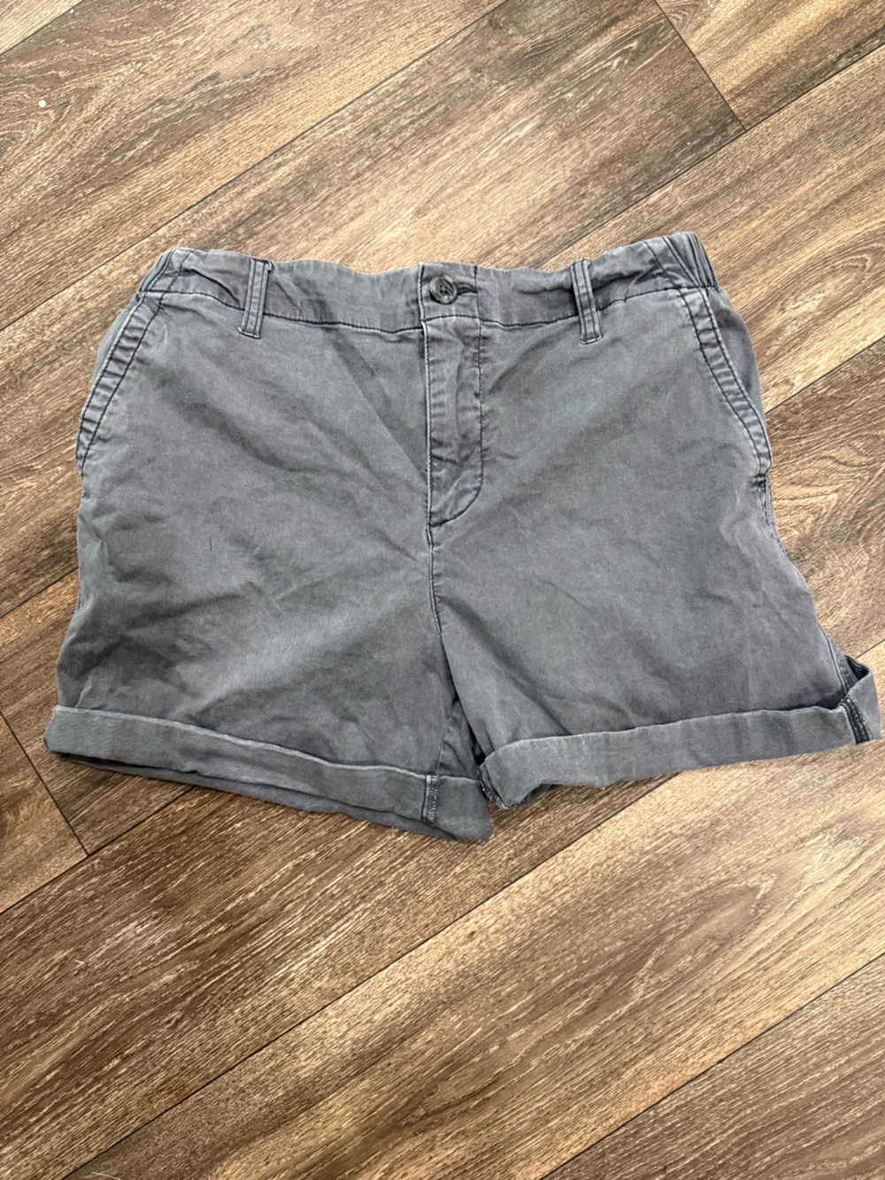 Old Navy Men's Slate Gray Flat Front Cotton Shorts